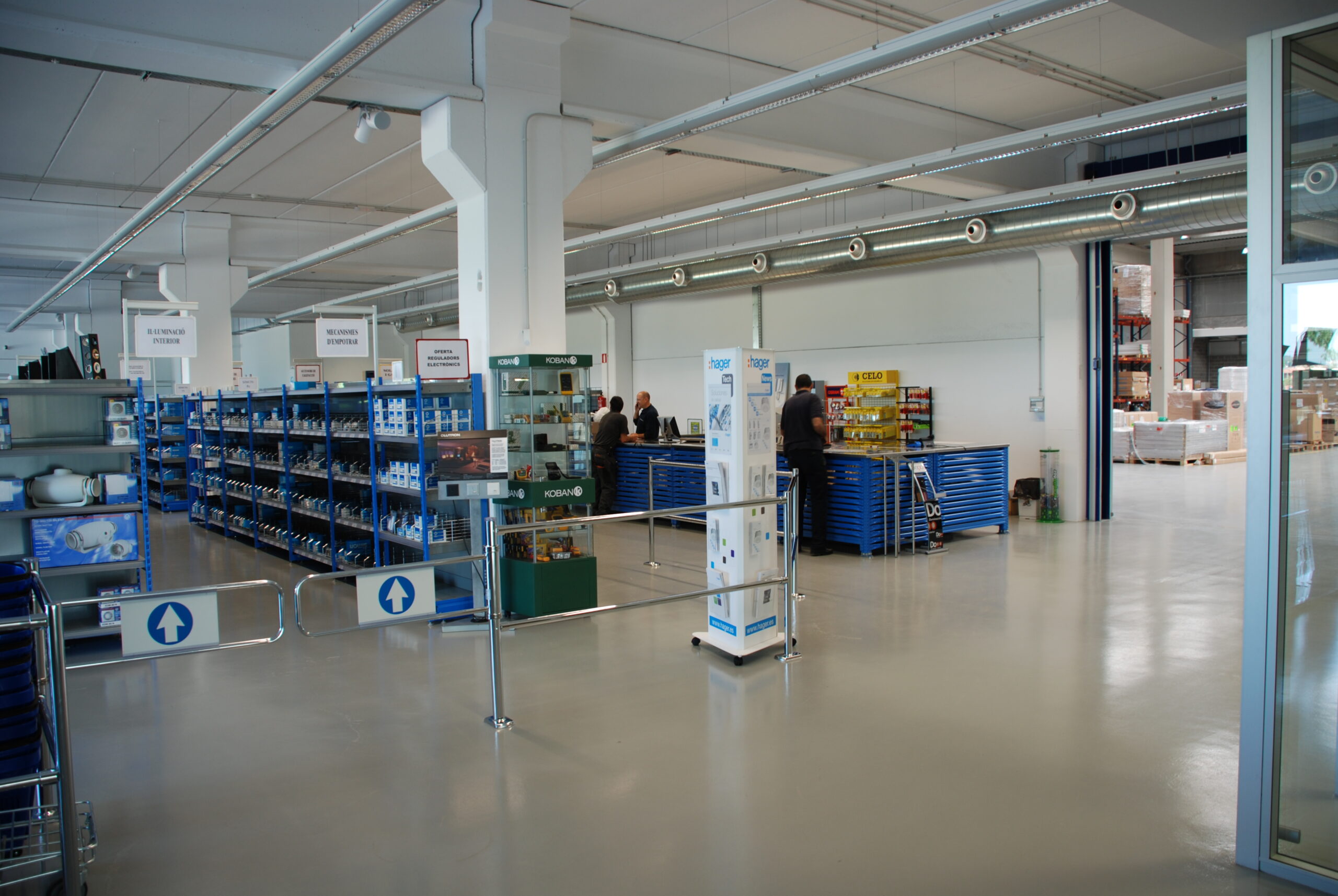 Tienda IGSA Girona - Atención al instalador profesional